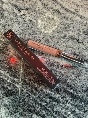 Anastasia Beverly Hills Liquid Lipstick shade is Stripped full size tube NIB!